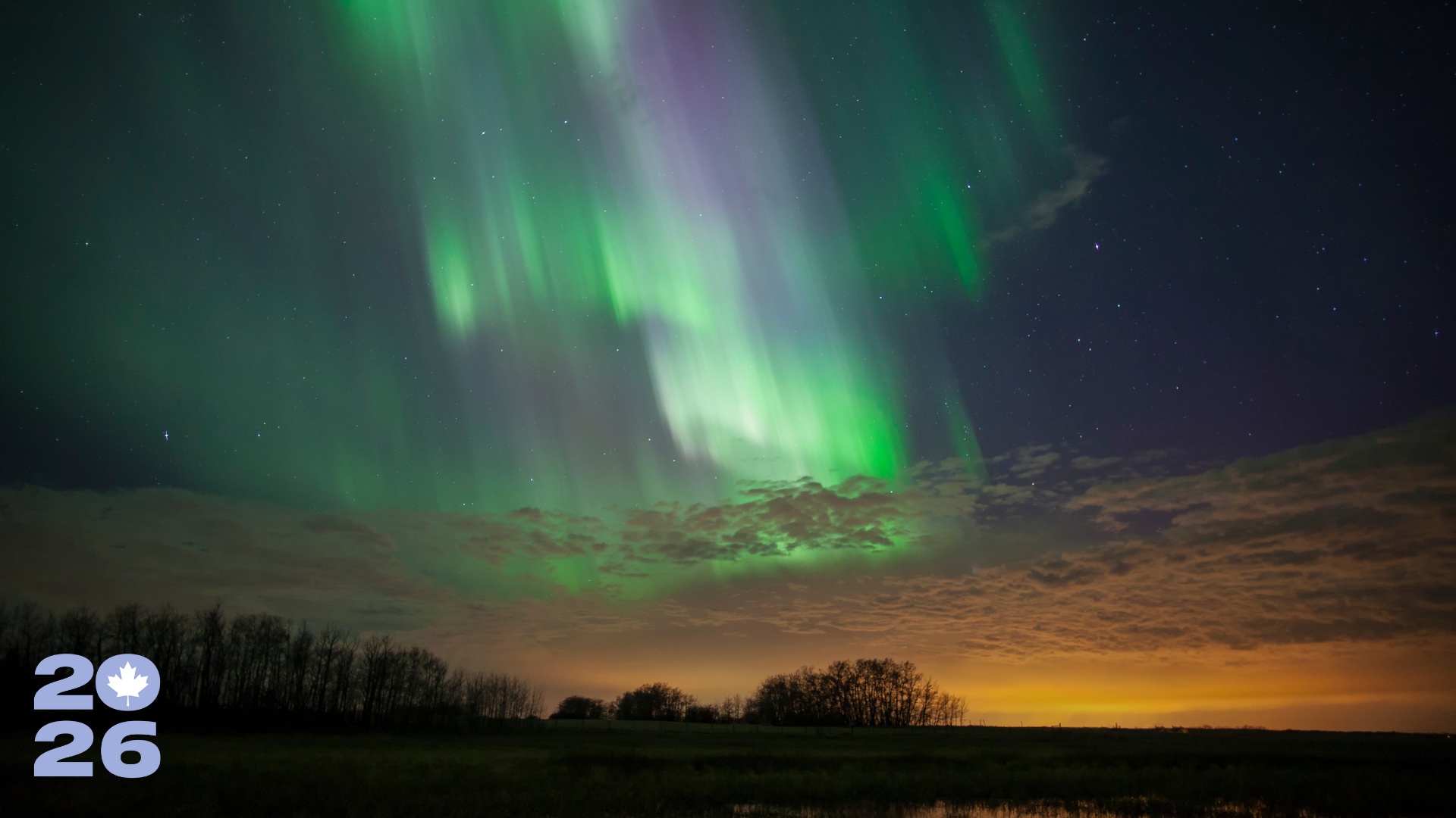 Equip Aurora Background 16 x 9 PNG Slide